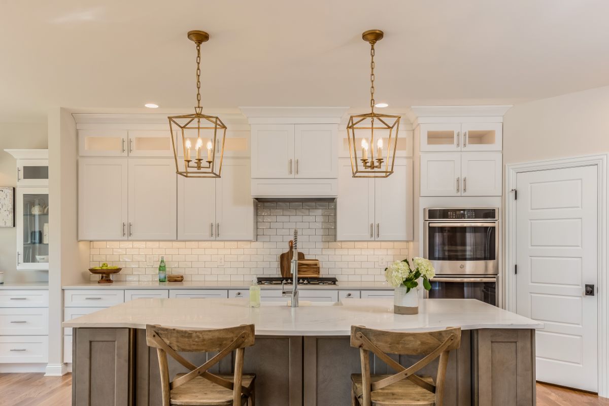 Your Options for Kitchen Island Pendant Lights (Including Height and Spacing)